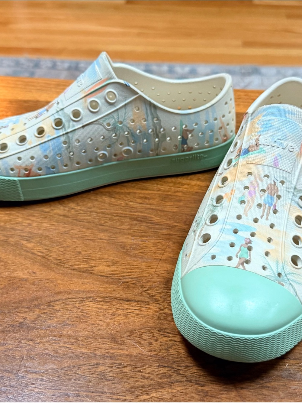 Native Shoes Jefferson Mint Tropical Beach Print Slip-On Shoes M6/W8 RARE 🦄🏝️